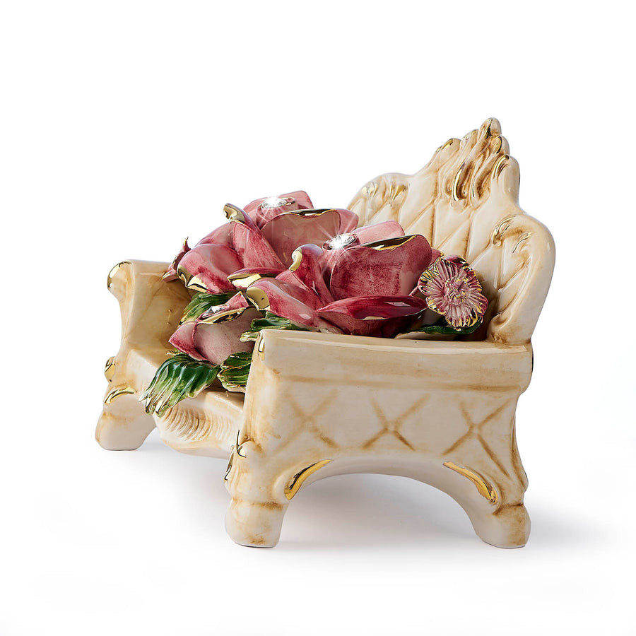Capodimonte sofa with roses